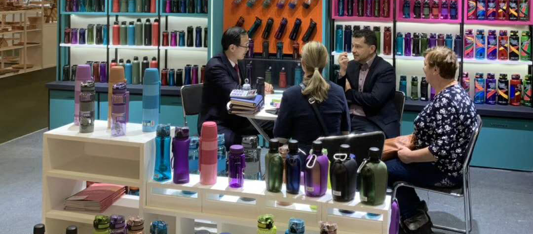 UZSPACE品牌水杯实力亮相伊斯坦布尔国际文具及办公用品展览会